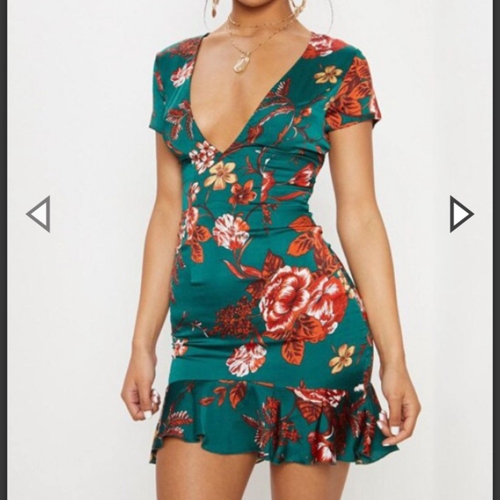 green dress